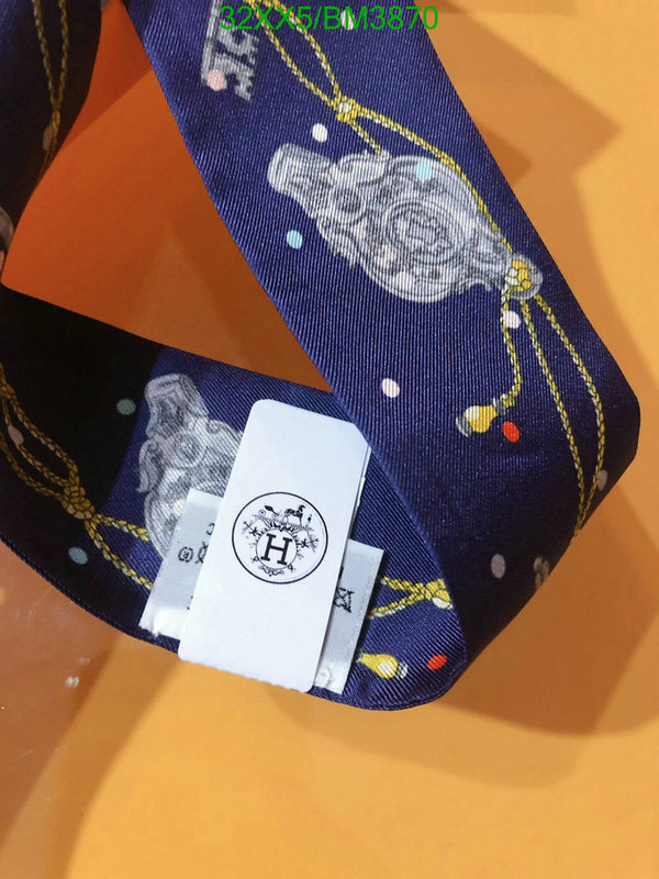 Hermes-Scarf Code: BM3870 $: 32USD