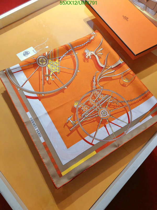 Hermes-Scarf Code: UM8791 $: 55USD