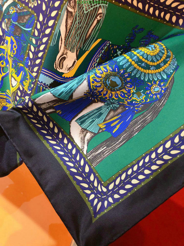 Hermes-Scarf Code: UM8792 $: 55USD