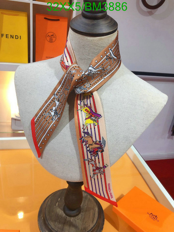 Hermes-Scarf Code: BM3886 $: 32USD