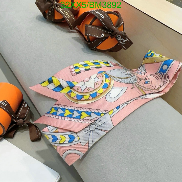 Hermes-Scarf Code: BM3892 $: 32USD