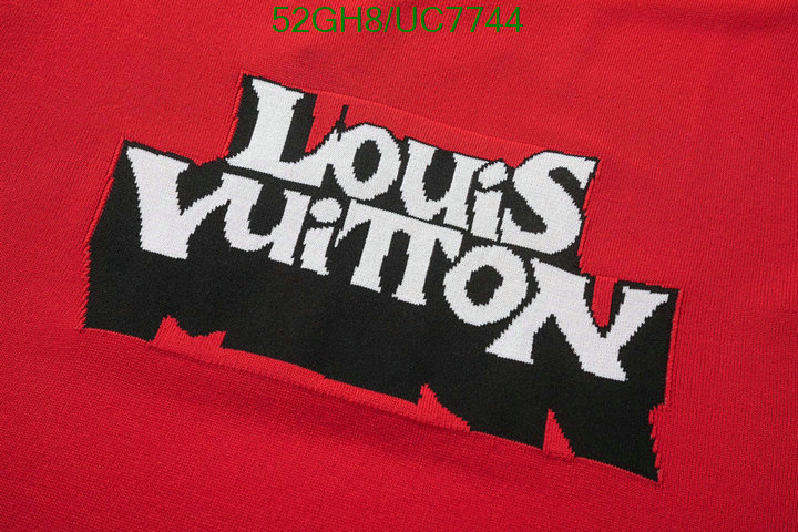 LV-Clothing Code: UC7744 $: 52USD