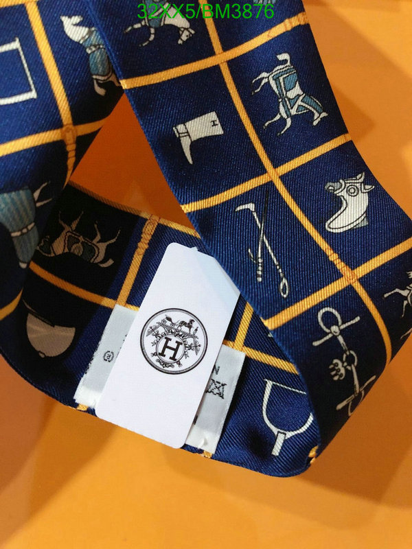 Hermes-Scarf Code: BM3876 $: 32USD