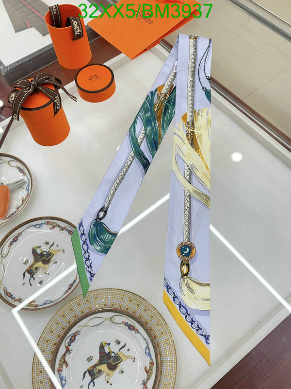 Hermes-Scarf Code: BM3937 $: 32USD