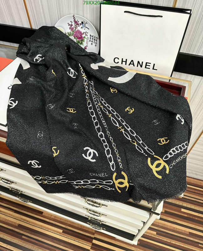 Chanel-Scarf Code: UM8644 $: 79USD