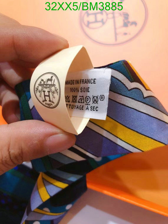 Hermes-Scarf Code: BM3885 $: 32USD