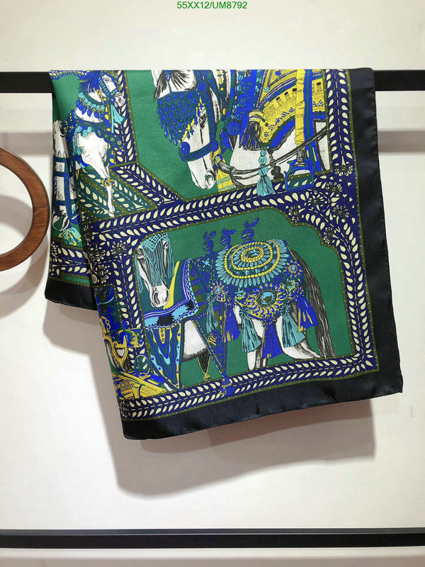 Hermes-Scarf Code: UM8792 $: 55USD