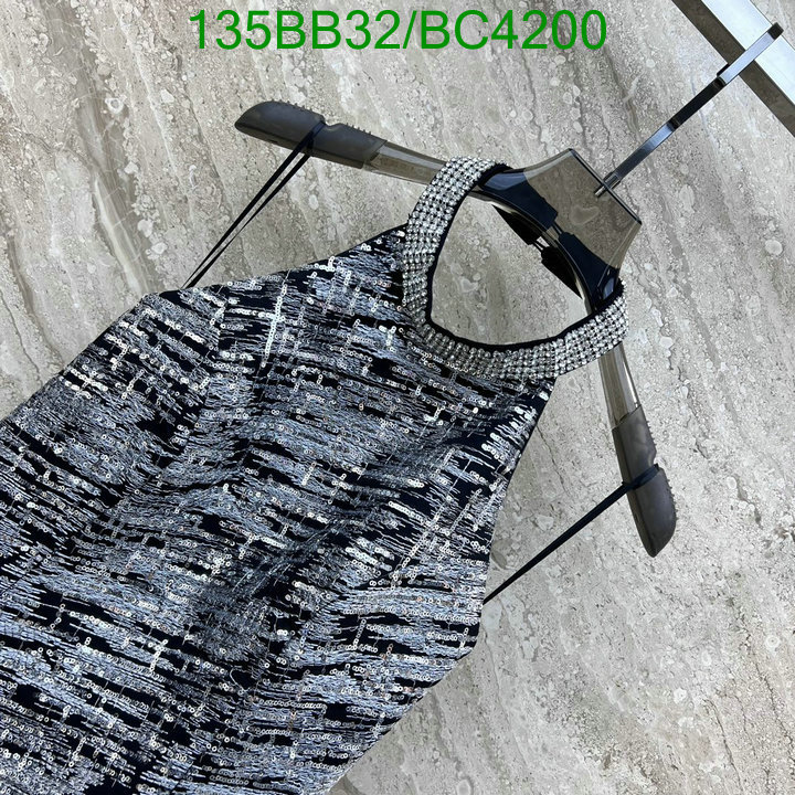MIUMIU-Clothing Code: BC4200 $: 135USD