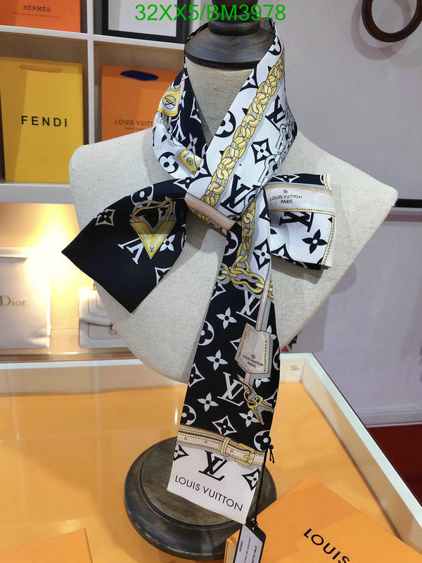 LV-Scarf Code: BM3978 $: 32USD