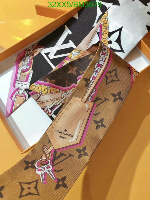 LV-Scarf Code: BM3979 $: 32USD