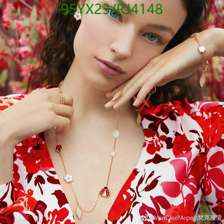 Van Cleef & Arpels-Jewelry Code: RJ4148 $: 95USD