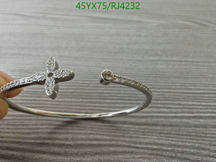 LV-Jewelry Code: RJ4232 $: 45USD