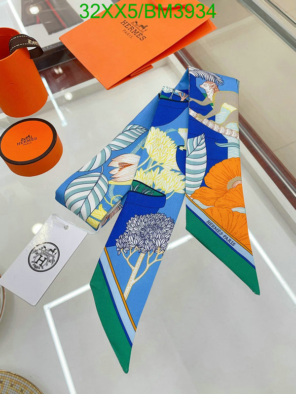 Hermes-Scarf Code: BM3934 $: 32USD