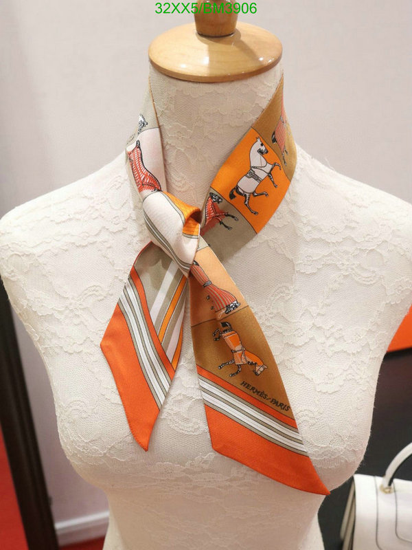 Hermes-Scarf Code: BM3906 $: 32USD