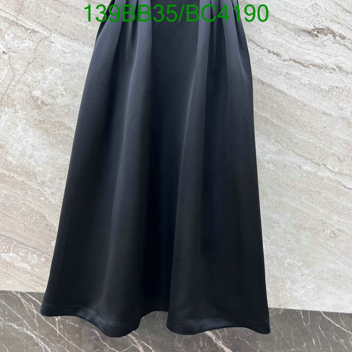 MIUMIU-Clothing Code: BC4190 $: 139USD