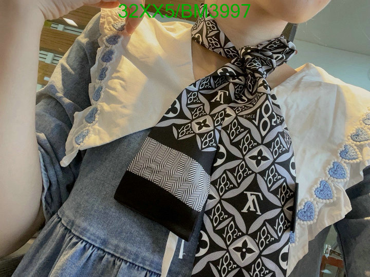 LV-Scarf Code: BM3997 $: 32USD