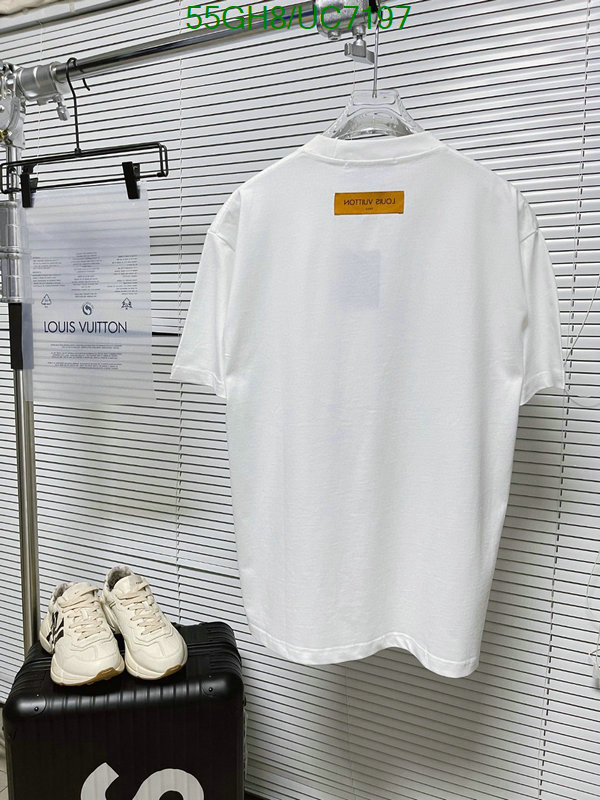 LV-Clothing Code: UC7197 $: 55USD
