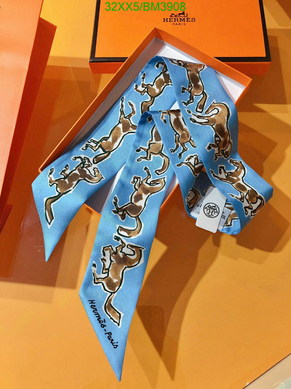 Hermes-Scarf Code: BM3908 $: 32USD