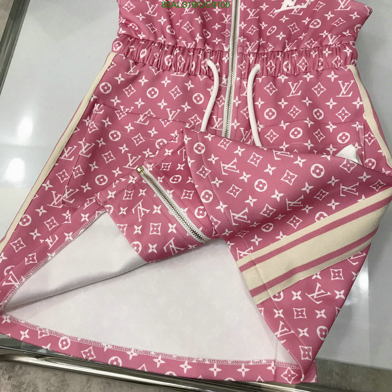 LV-Kids clothing Code: UC9100 $: 85USD