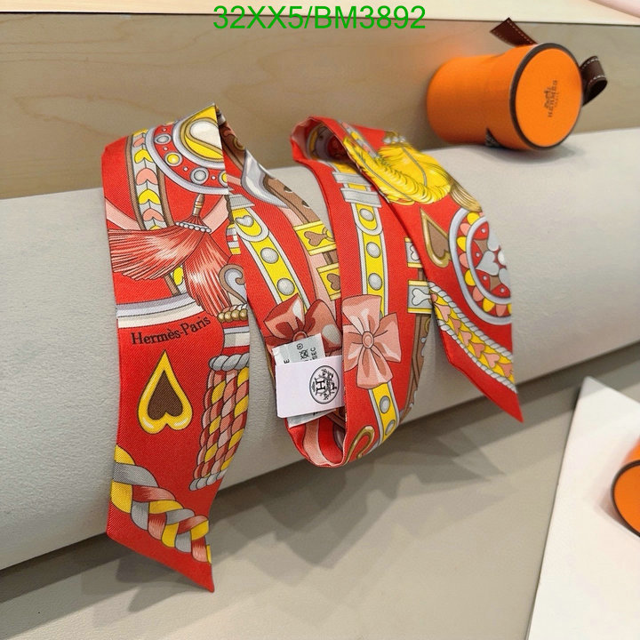 Hermes-Scarf Code: BM3892 $: 32USD