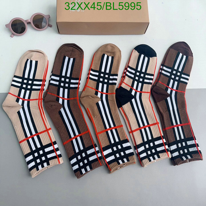 Burberry-Sock Code: BL5995 $: 32USD