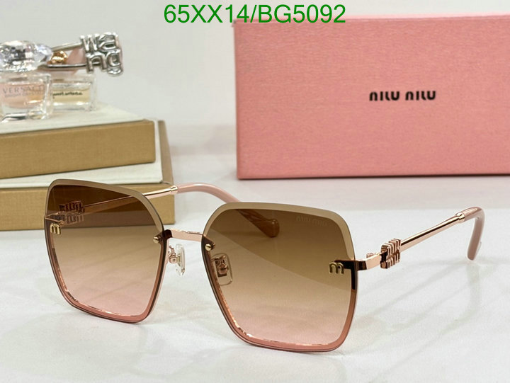 MiuMiu-Glasses Code: BG5092 $: 65USD