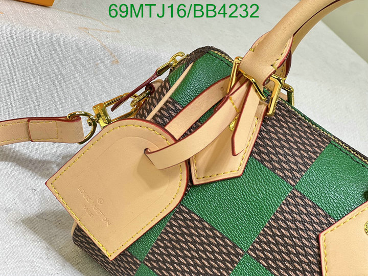 LV-Bag-4A Quality Code: BB4232 $: 69USD