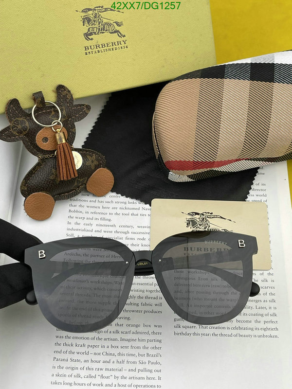 Burberry-Glasses Code: DG1257 $: 42USD