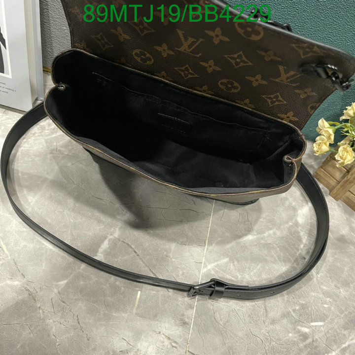 LV-Bag-4A Quality Code: BB4229 $: 89USD