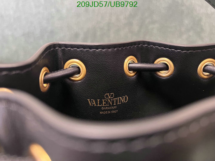 Valentino-Bag-Mirror Quality Code: UB9792 $: 209USD