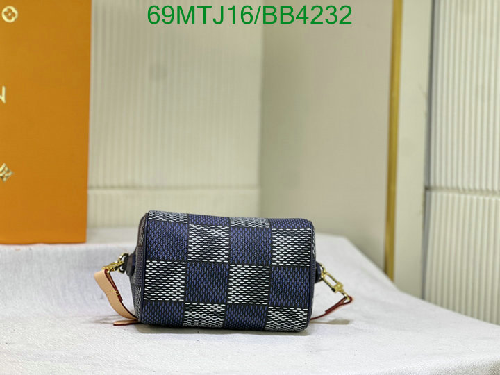 LV-Bag-4A Quality Code: BB4232 $: 69USD