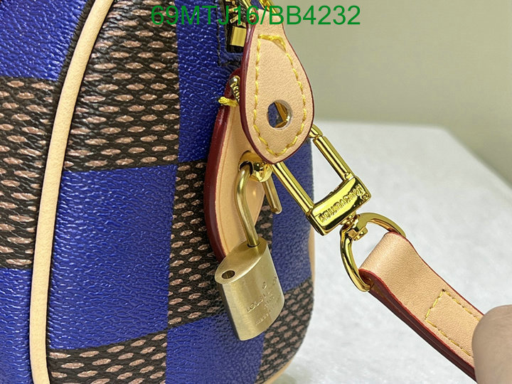 LV-Bag-4A Quality Code: BB4232 $: 69USD