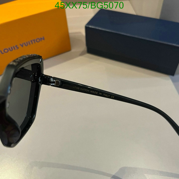LV-Glasses Code: BG5070 $: 45USD