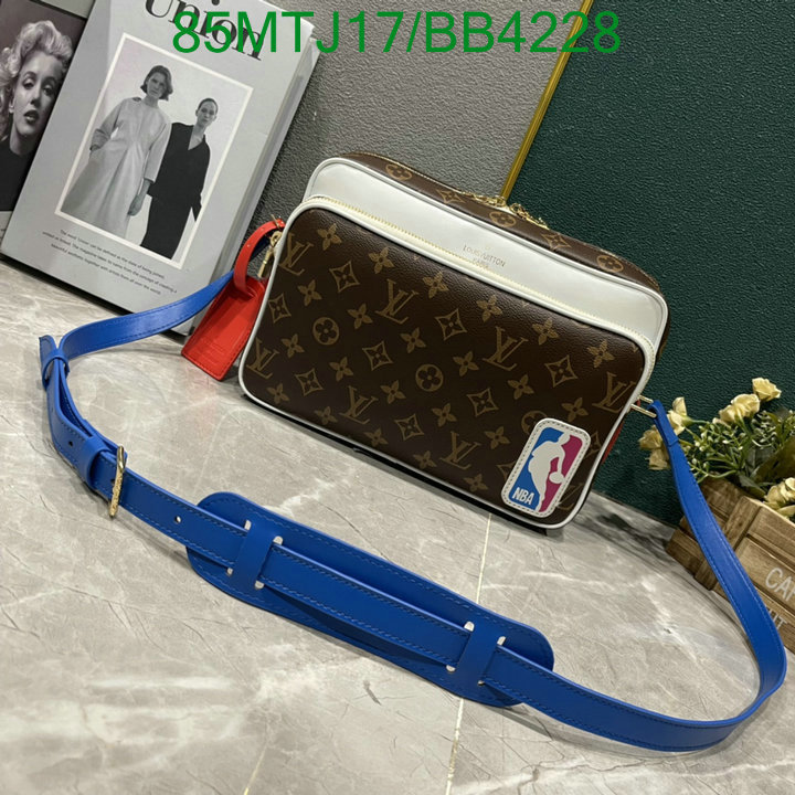 LV-Bag-4A Quality Code: BB4228 $: 85USD