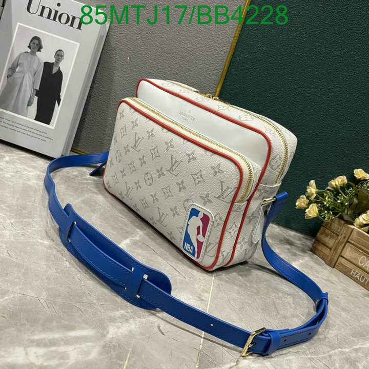 LV-Bag-4A Quality Code: BB4228 $: 85USD