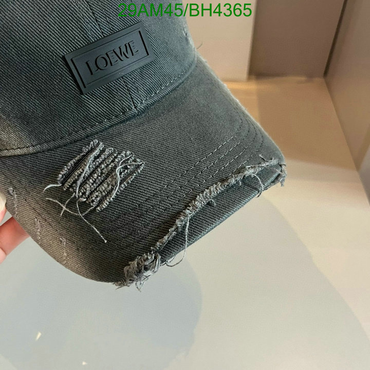 Loewe-Cap(Hat) Code: BH4365 $: 29USD