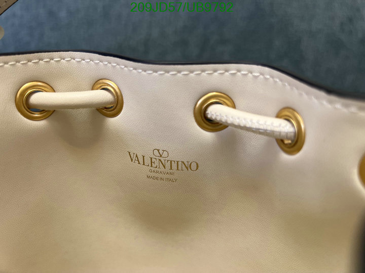 Valentino-Bag-Mirror Quality Code: UB9792 $: 209USD