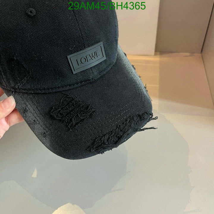 Loewe-Cap(Hat) Code: BH4365 $: 29USD