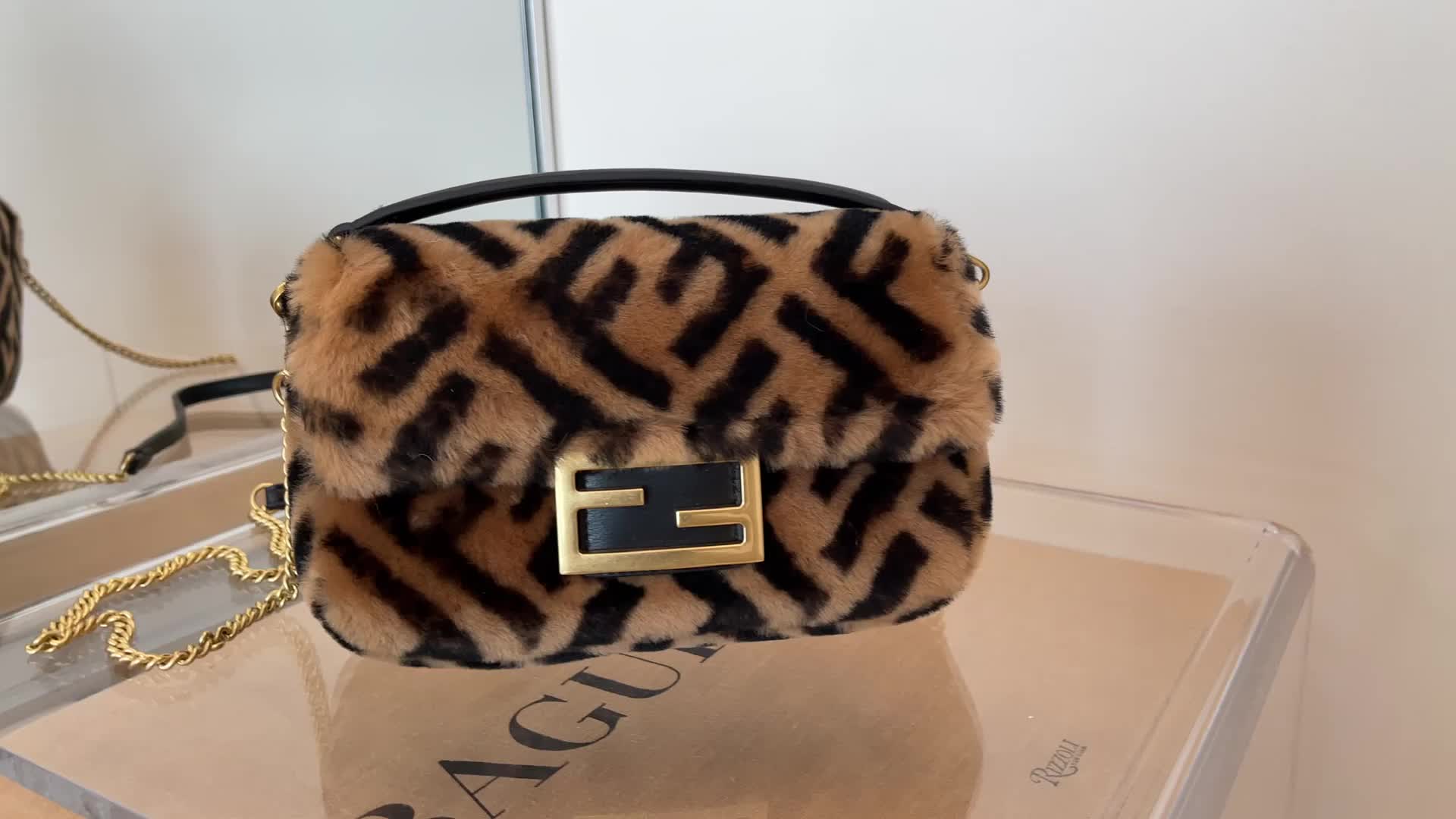 Fendi-Bag-Mirror Quality Code: HB932 $: 195USD