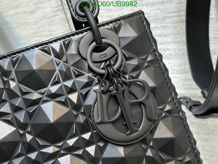 Dior-Bag-Mirror Quality Code: UB9982 $: 225USD