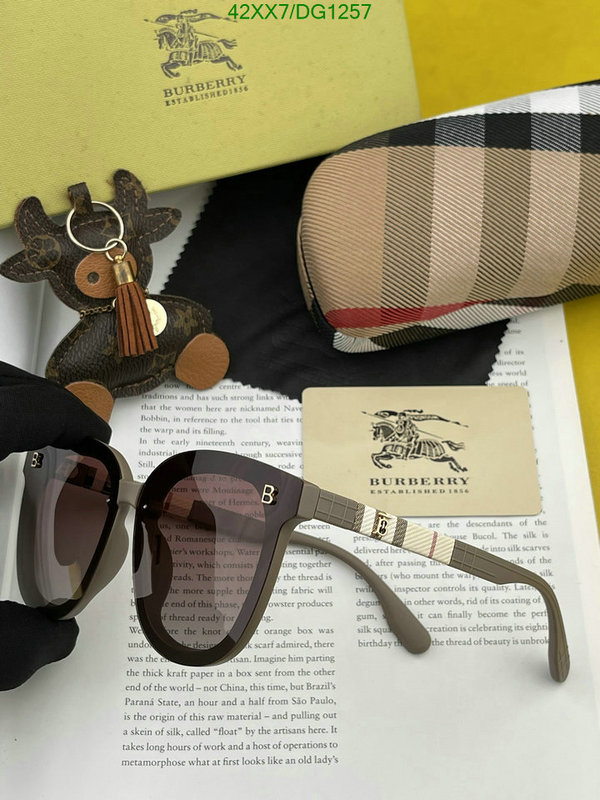 Burberry-Glasses Code: DG1257 $: 42USD