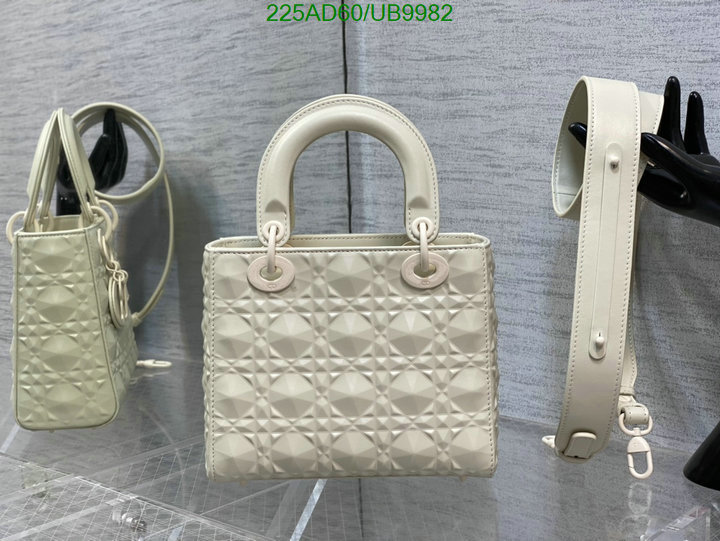 Dior-Bag-Mirror Quality Code: UB9982 $: 225USD