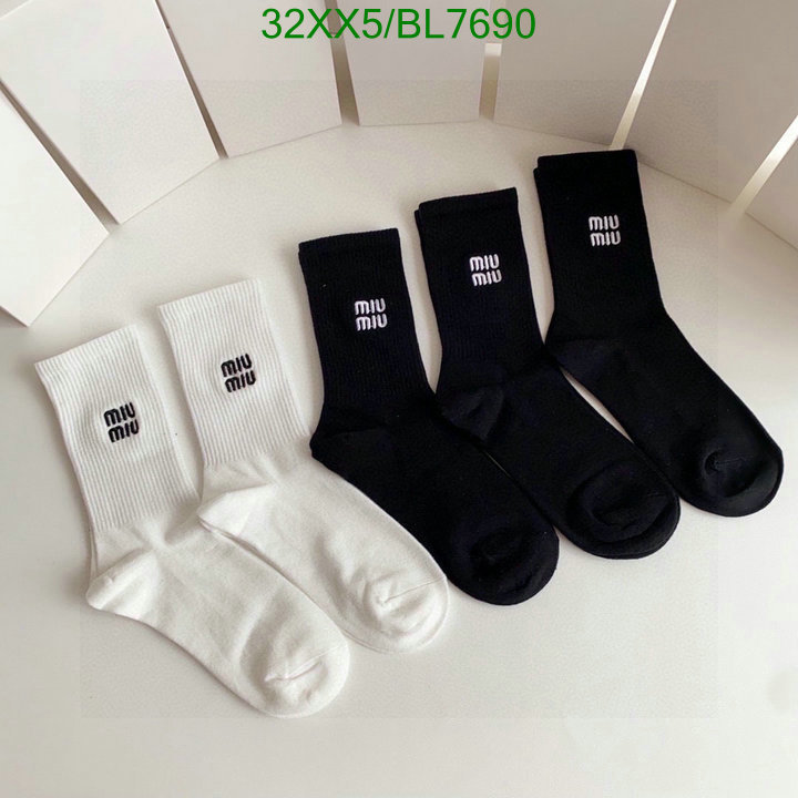 Miu Miu-Sock Code: BL7690 $: 32USD