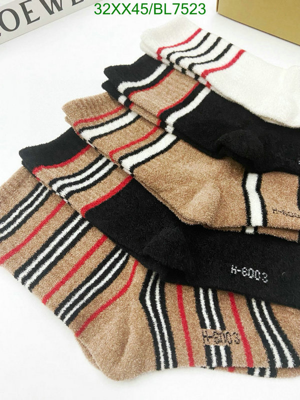 Burberry-Sock Code: BL7523 $: 32USD