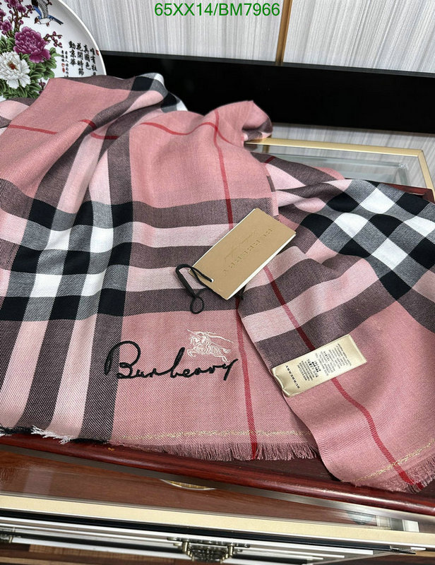 Burberry-Scarf Code: BM7966 $: 65USD