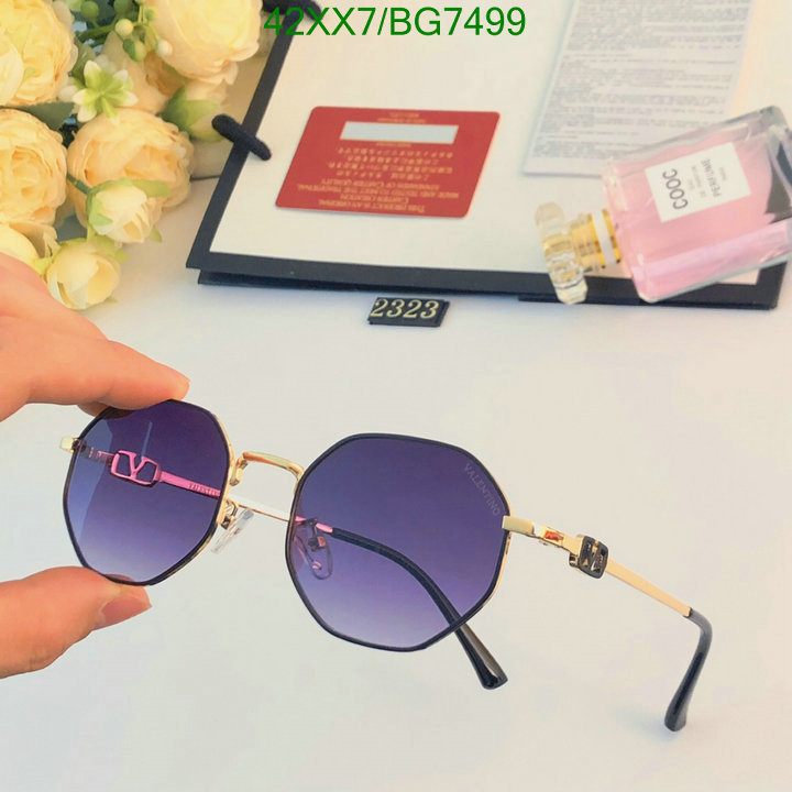 Valentino-Glasses Code: BG7499 $: 42USD