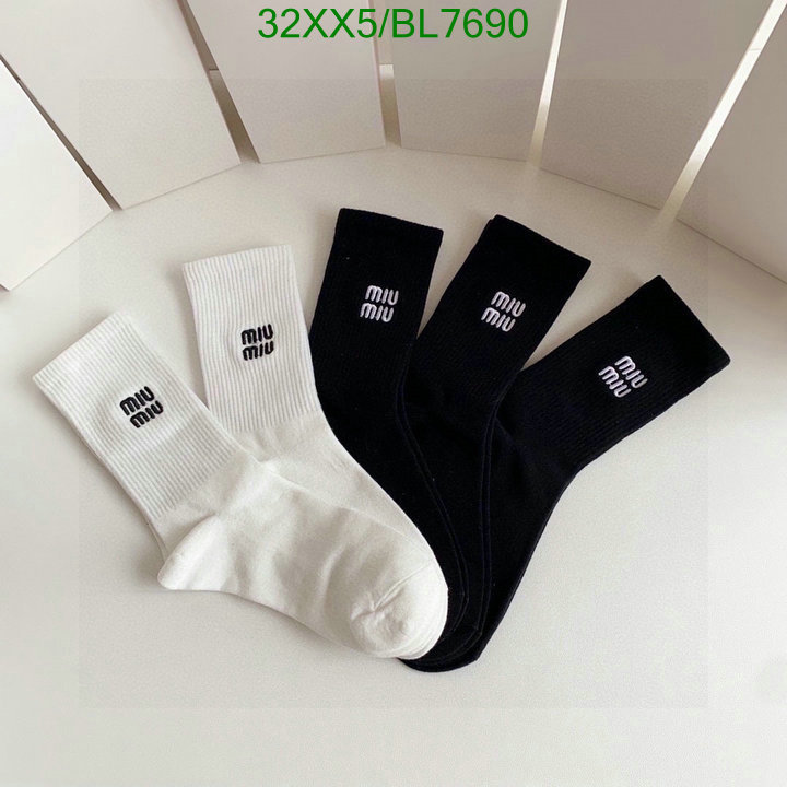 Miu Miu-Sock Code: BL7690 $: 32USD