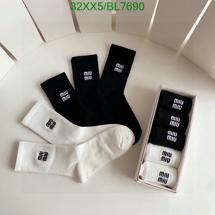 Miu Miu-Sock Code: BL7690 $: 32USD