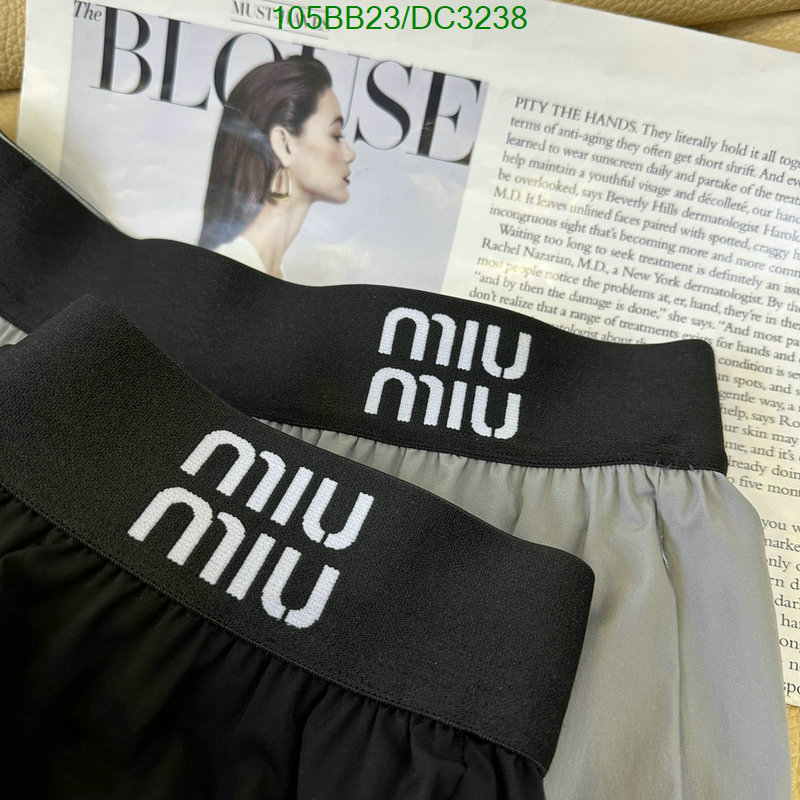 MIUMIU-Clothing Code: DC3238 $: 105USD