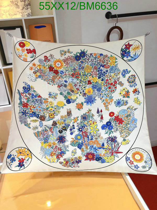 Hermes-Scarf Code: BM6636 $: 55USD